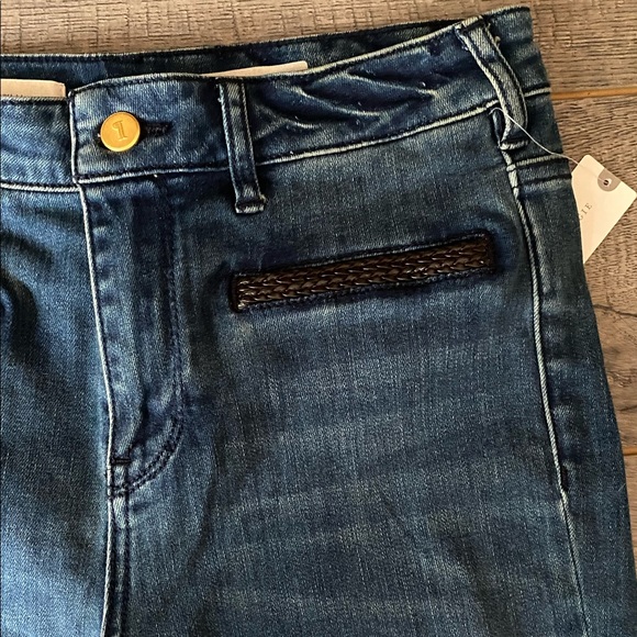 NWT Pilcro Braided Leather Pocket Detail Flare Leg Jeans, 28 - Picture 2 of 15